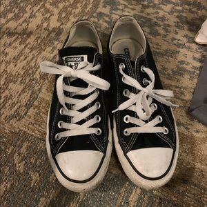 Converse black and white classic